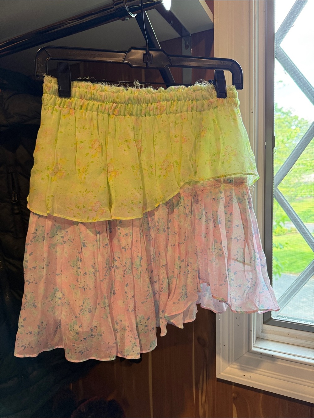 Love Shack Fancy floral skirt, size xs/small